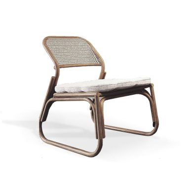arm chair terbuat dari rotan