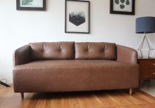 Waspadai 5 Hal yang Bisa Merusak Sofa Kulit Anda